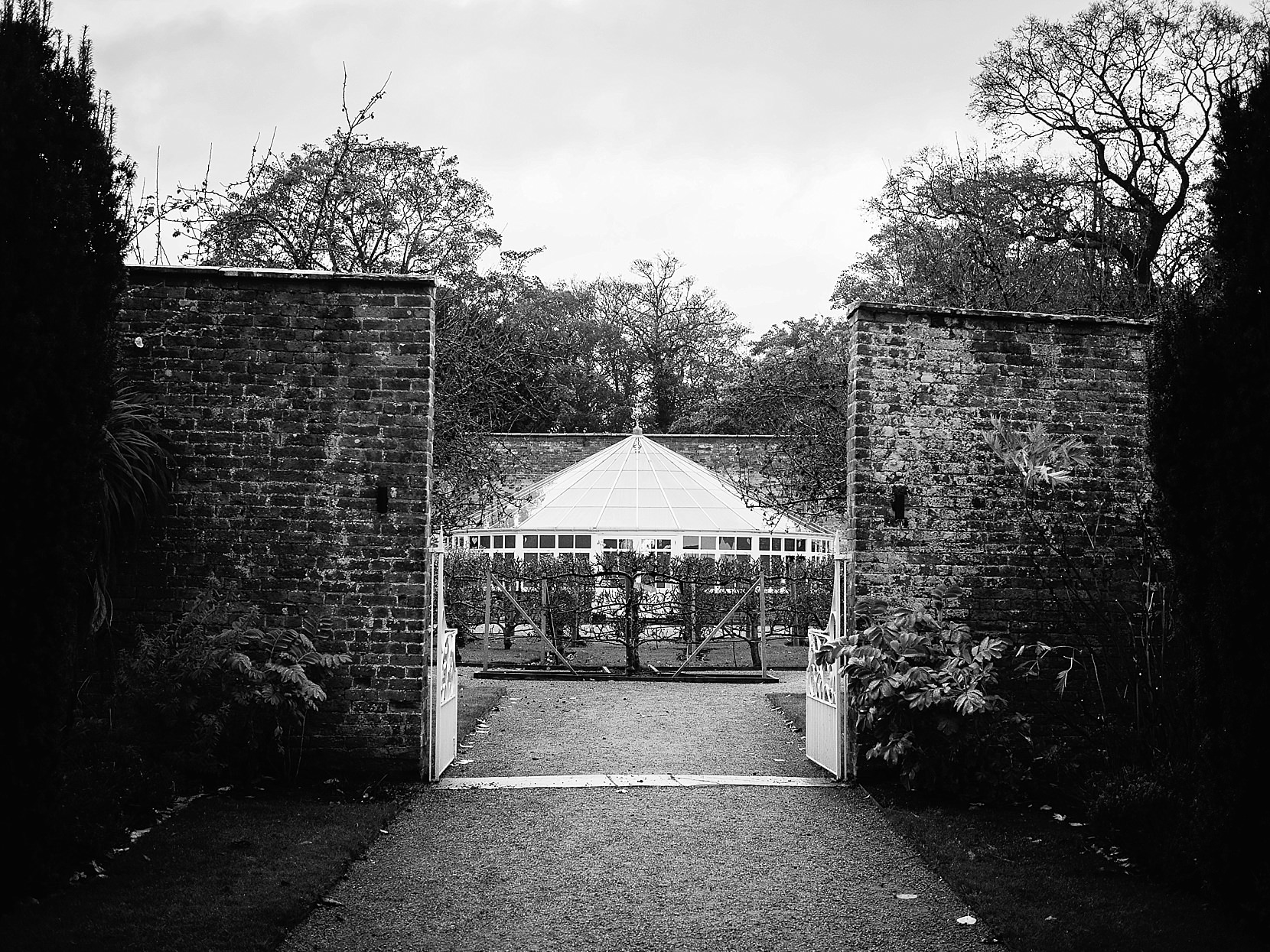 OLYMPUS DIGITAL CAMERA A Stunning Autumnal Combermere Abbey Wedding