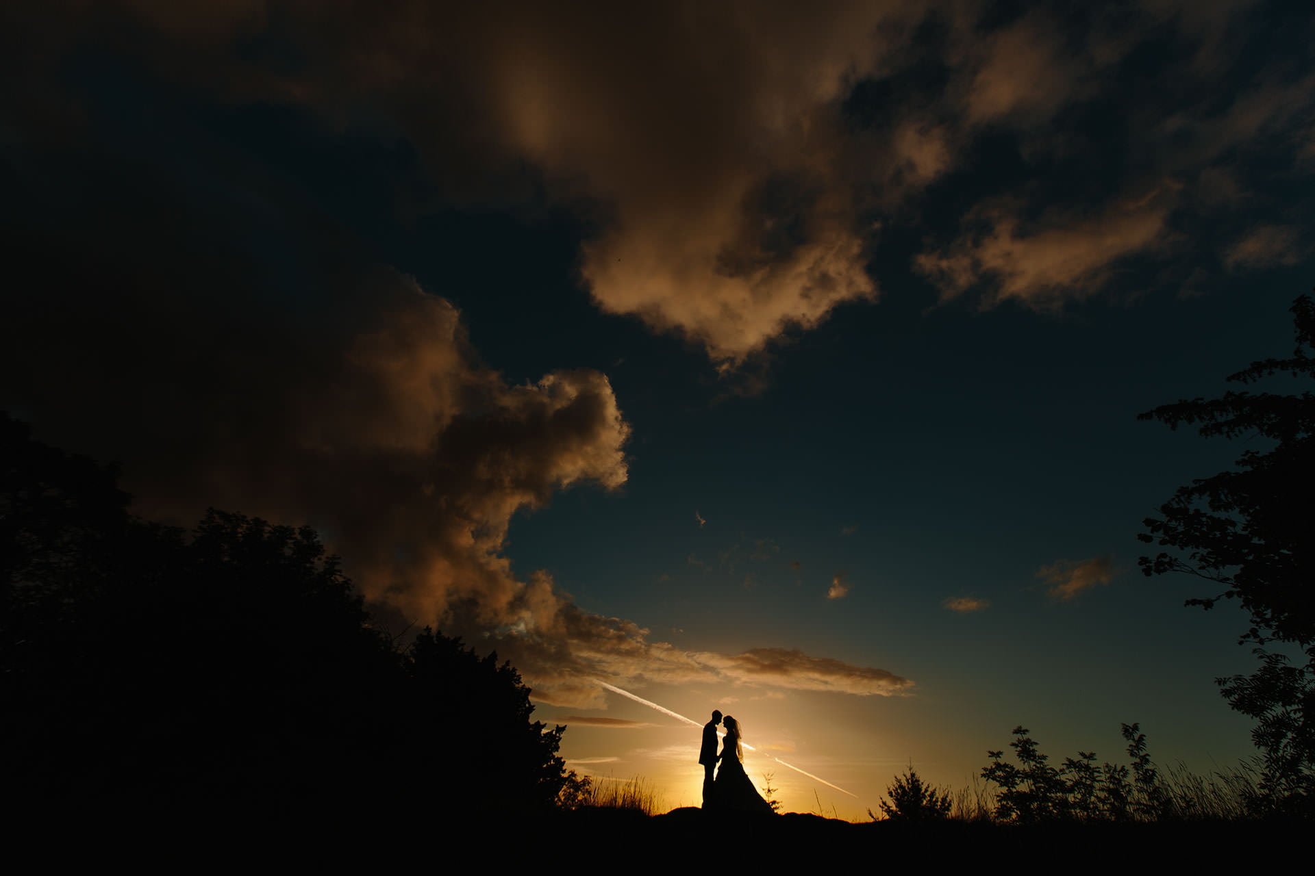 Beautiful Sunset shot of Ben and Jane captured by Shropshire Wedding Photographer pbartworks