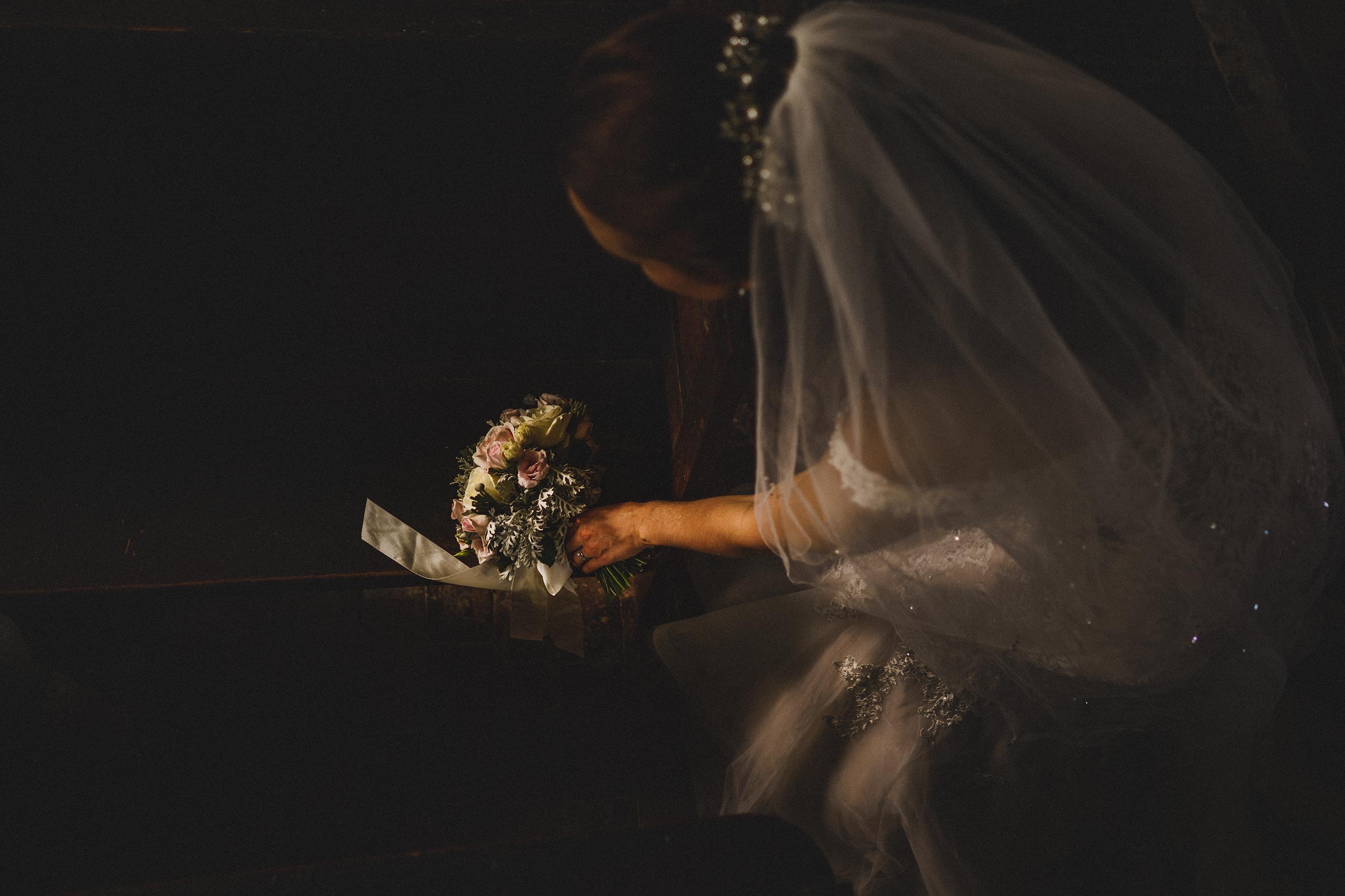 wedding-photographer-in-shropshire-wroxeter-hotel