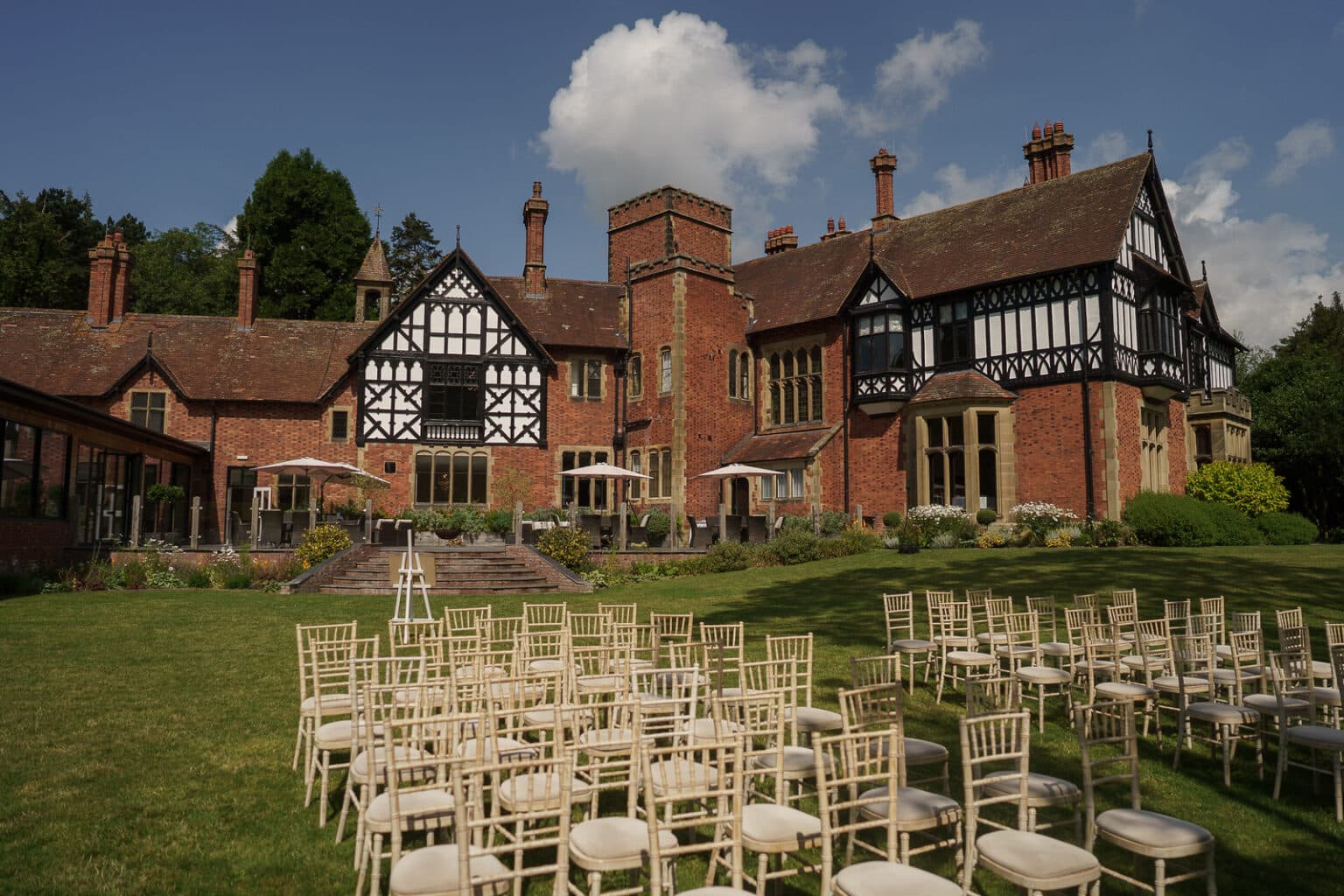 A Tyn Dwr Hall Love Story Abi And Tom s Dreamy Wedding In Llangollen A Tyn Dwr Hall Love Story Abi And Tom s Dreamy Wedding In Llangollen